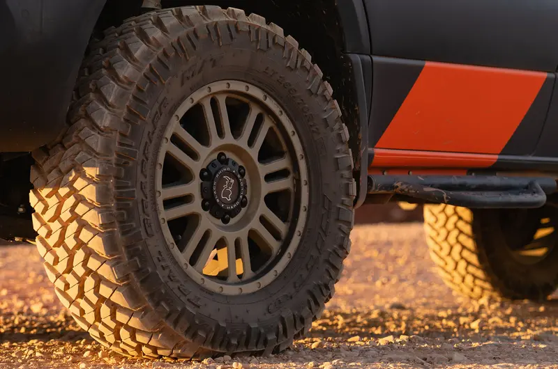 16X8.0 Black Rhino Yellowstone 6X130 3