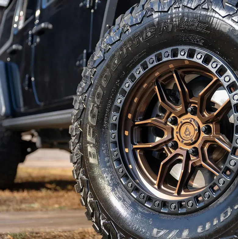 17X9.0 Arena Hustle Smoked Bronze Center Satin Black Lip 3