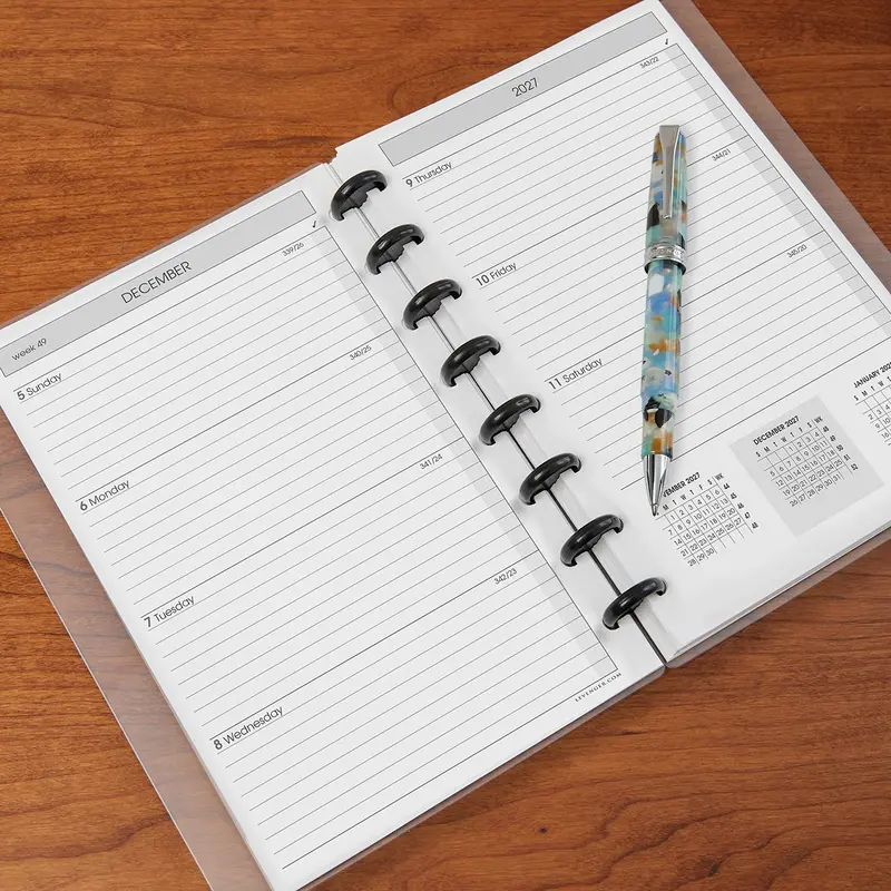 2027 Circa Sunday Start Weekly Agenda, Horizontal 2