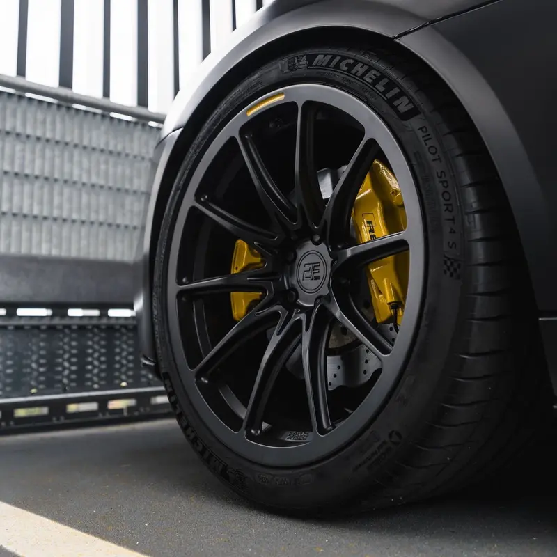 2Forge Zf8-R Fully Forged Wheel 17