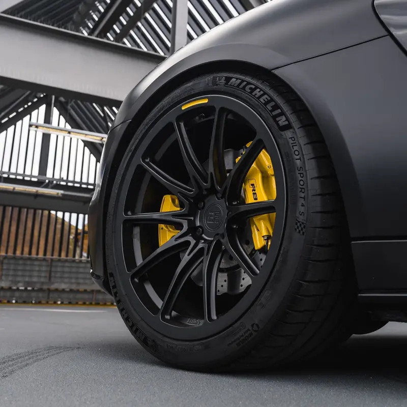2Forge Zf8-R Fully Forged Wheel 18