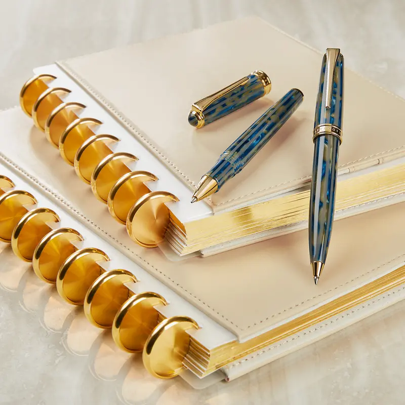 Circa Luxe Leather Discbound Notebook 2