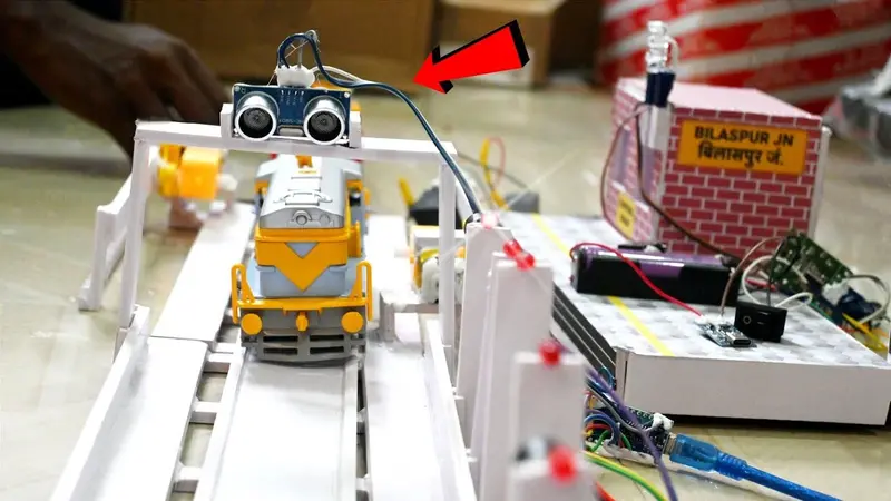 Combined Train & Platform Accident Prevention | Best Science Project Kit 1