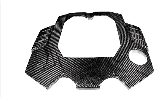 Eventuri Audi C8 Rs6 / Rs7 Black Carbon Engine Cover 1