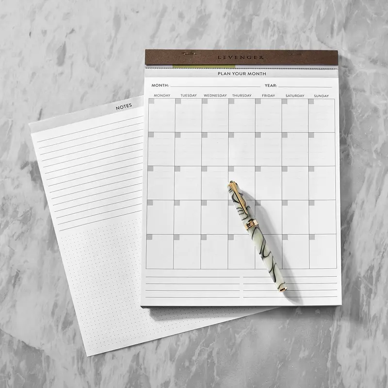 Freeleaf Big Picture Monthly Desk Pad (25 Sheets) 2