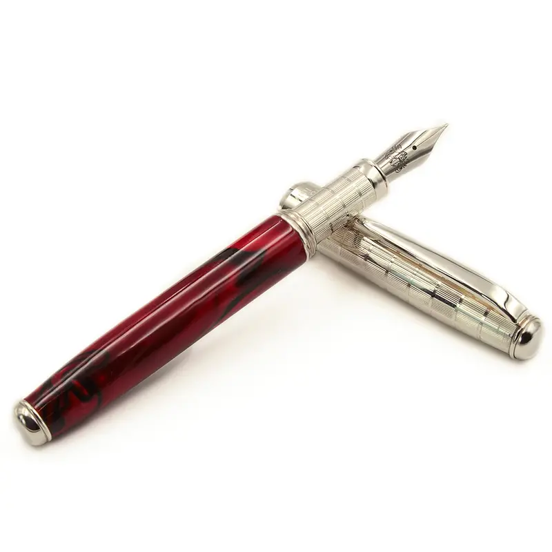 Grifos Classica Bordeaux Fountain Pen 1