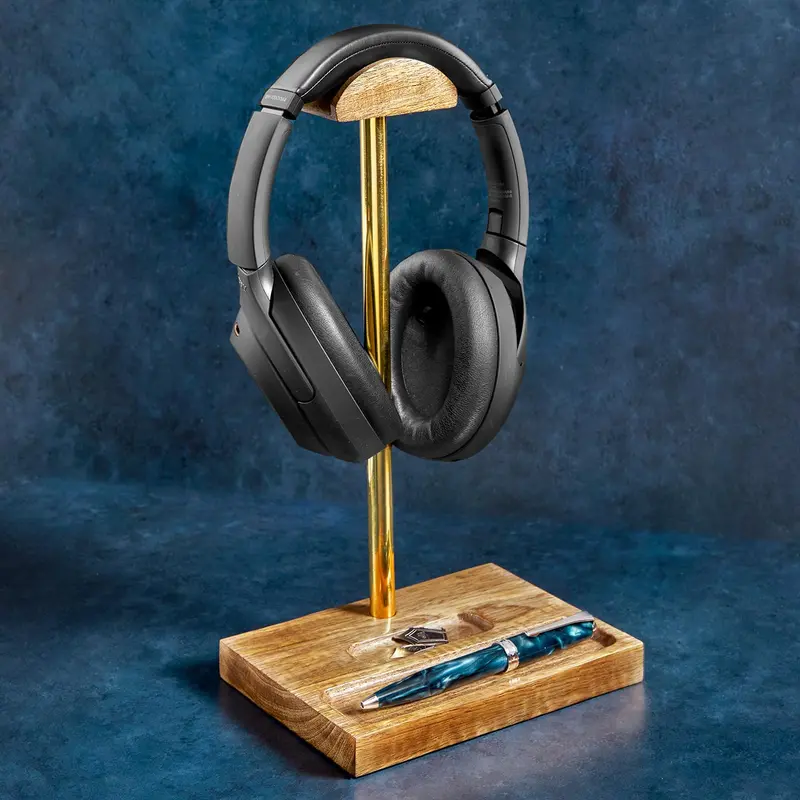 Headphone Valet 1