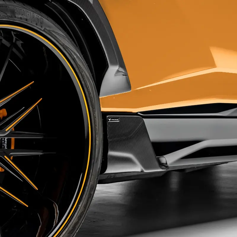 Lamborghini Urus Rampante Edizione Aero Side Blades 1