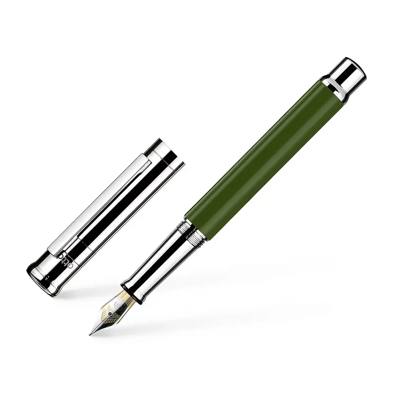 Otto Hutt D04 Shiny Fountain Pen 3