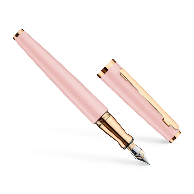Otto Hutt D06 Shiny Fountain Pen 1