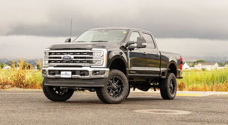 Readylift 4" Coil Spring Lift Kit With Falcon Shocks And Radius Arms 2023-2024 Ford F-250 / F-350 Super Duty 4Wd 2