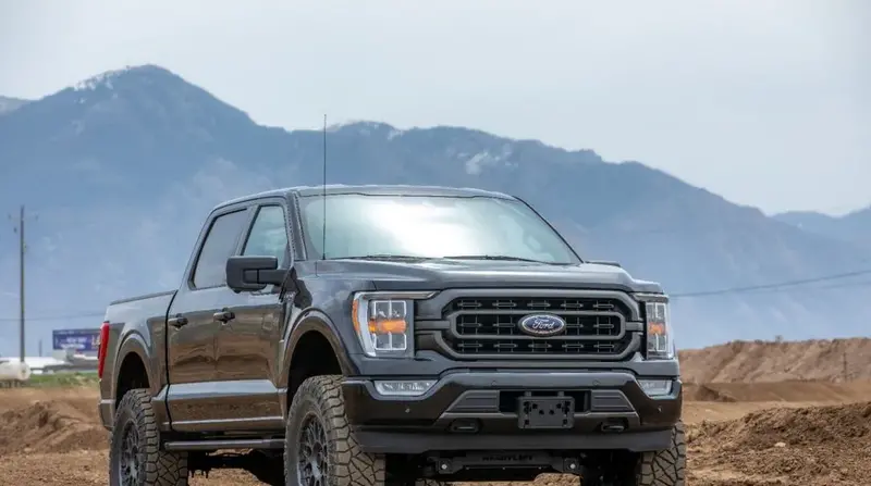 Readylift 6" Big Lift With Sst3000 Rear Shocks 2021-2023 Ford F-150 2