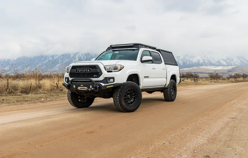 Readylift Sst2.1 Suspension System With Falcon 2.1 | 2005–2023 Toyota Tacoma Trd / Sr5 / Rock Warrior (2.5" Front) 2