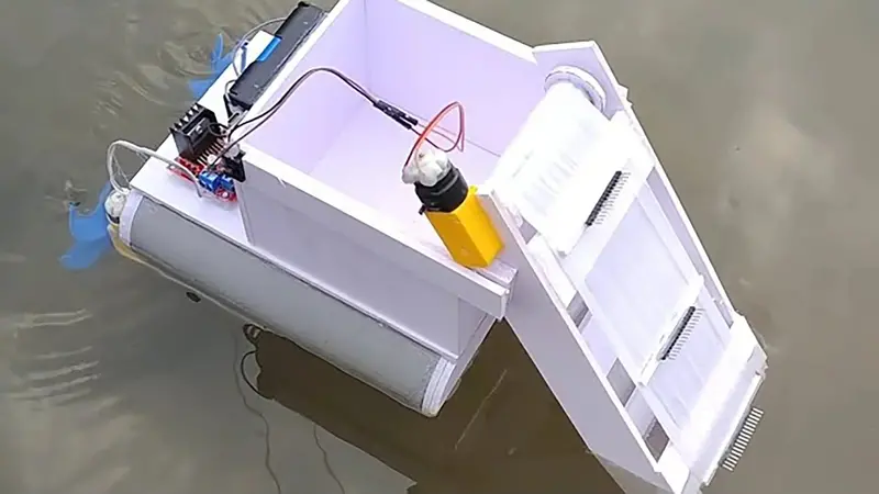 River Cleaner Boat Science Project – Pond & River Surface Cleaning Robot | Wi‑Fi Controlled Water Waste Collector 1