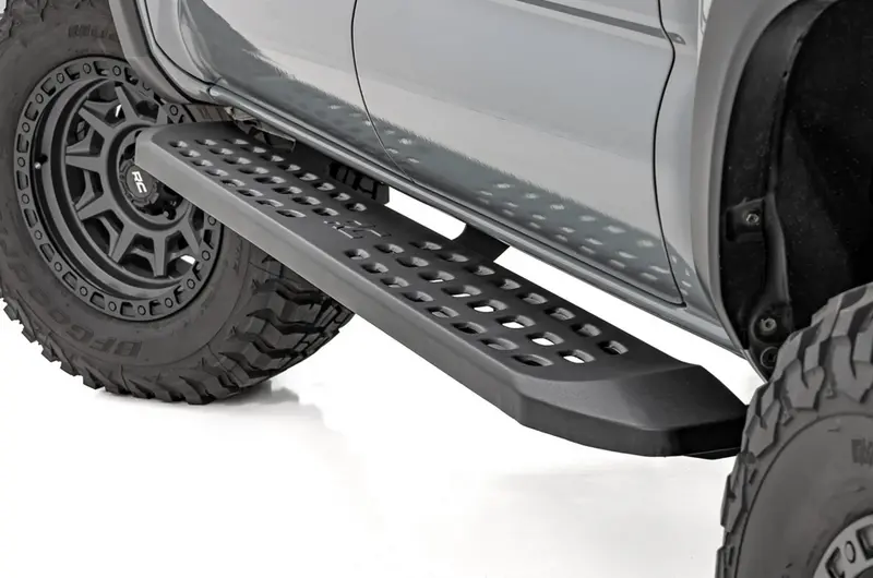 Rough Country Rpt2 Running Boards 2016-2023 Toyota Tacoma Double Cab 2Wd/4Wd 1