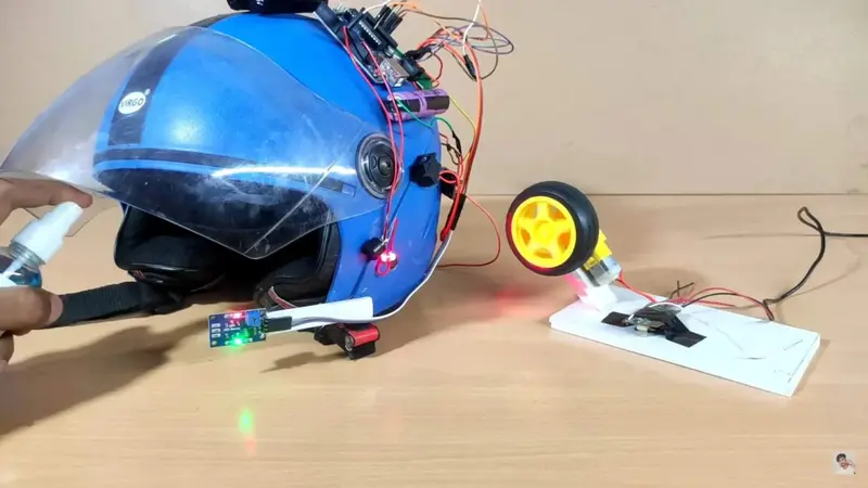 Smart Helmet With Alcohol Detection For Drivers Project | Best Science Project Kit | Inspire Award & Road Safety Project 1