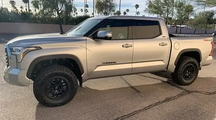 Traxda Lift Kit 2022-2024 Toyota Tundra 4X4/4X2 - 2.5" Front / 2" Rear 903050 2
