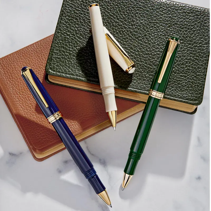 True Writer Classic Pen With Gold 3